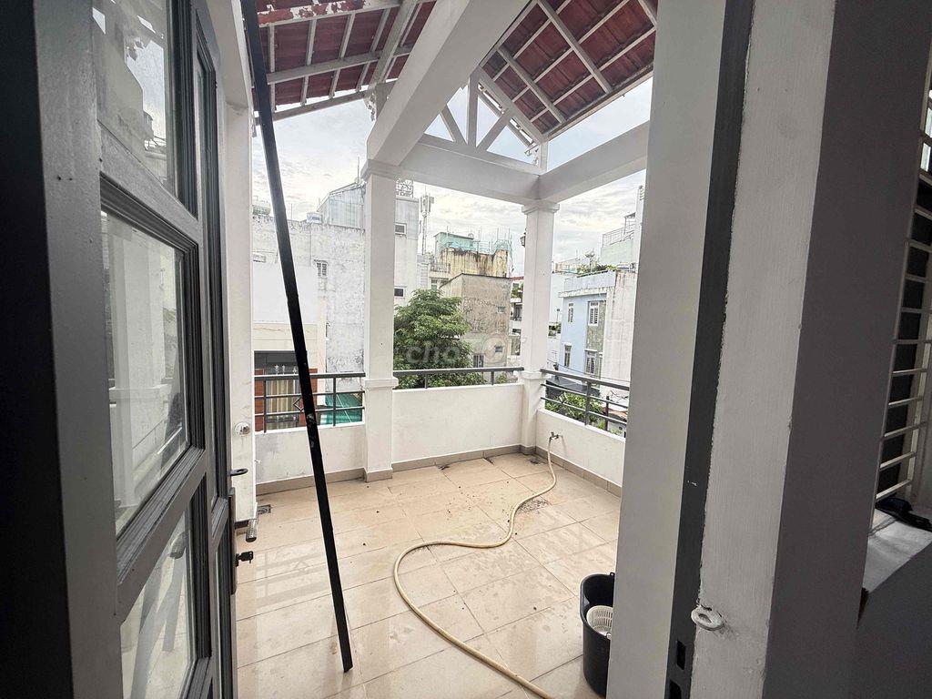 Nhà nguyên căn hẻm 368 Tôn Đản
