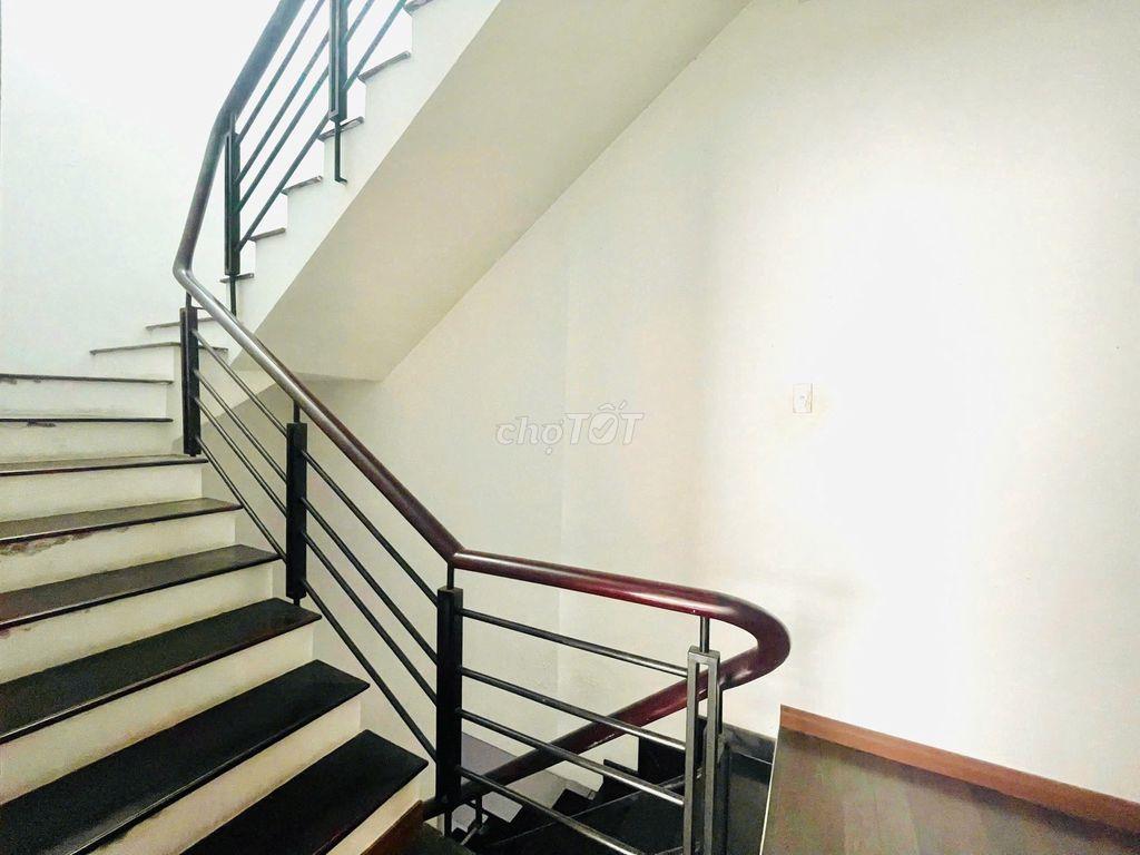 CHÍNH CHỦ CHO THUÊ NHÀ NGUYÊN CĂN 1 TRỆT 3 LẦU