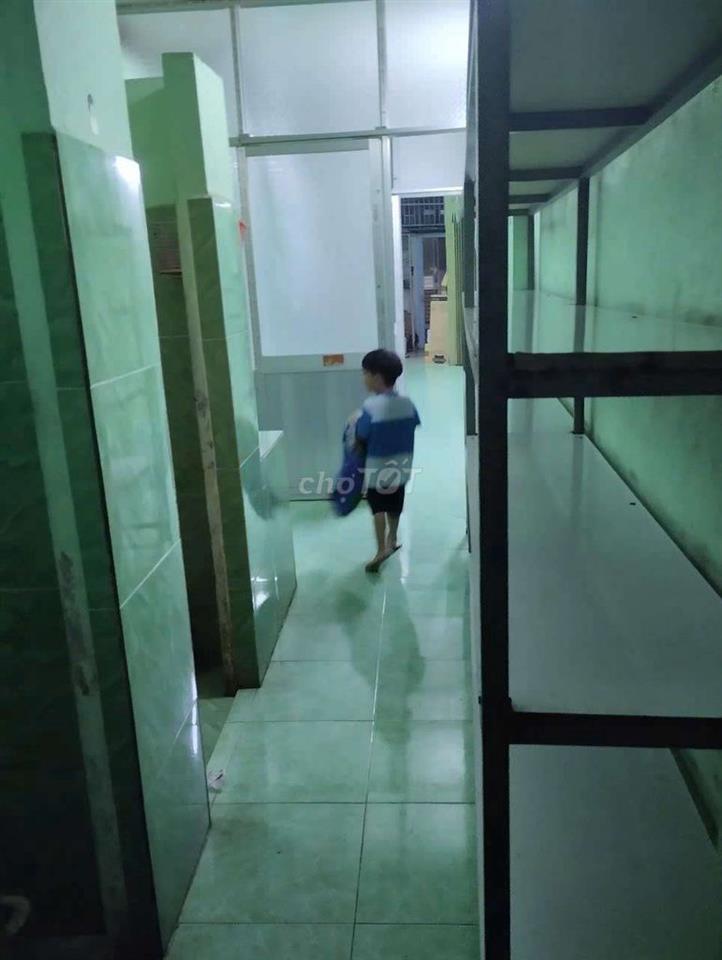 Nhà 1 trệt 1 đúc lửng,3 phòng,DT sử dụng 65m2 