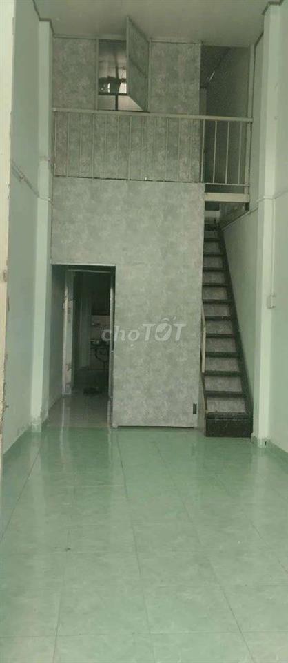 Nhà 1 trệt 1 đúc lửng,3 phòng,DT sử dụng 65m2 
