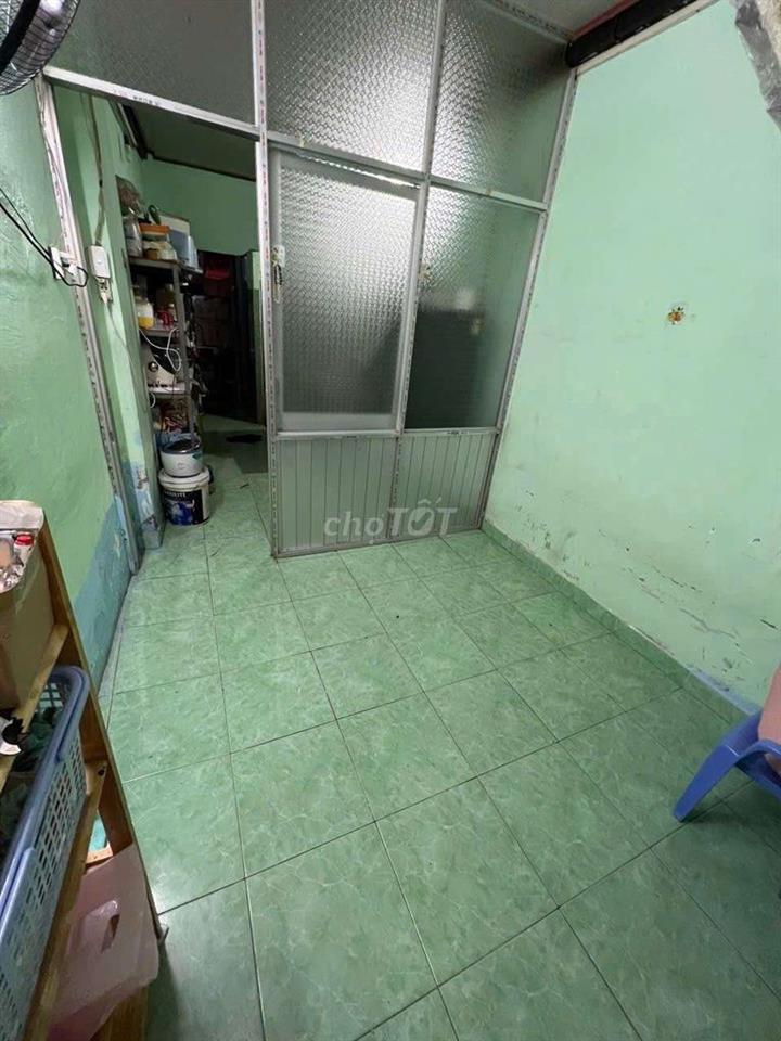 Nhà 1 trệt 1 đúc lửng,3 phòng,DT sử dụng 65m2 