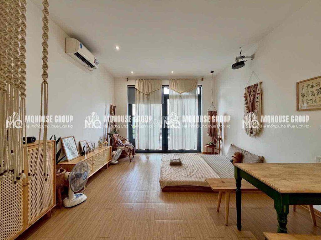 Phòng 40m2_tách bếp, ban công_Hoàng Văn Thụ
