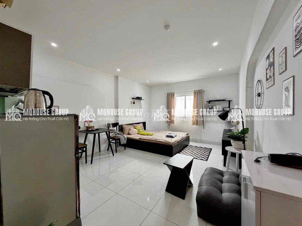 Phòng 40m2_tách bếp, ban công_Hoàng Văn Thụ