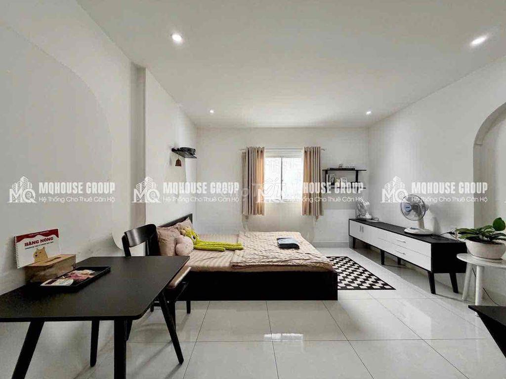 Phòng 40m2_tách bếp, ban công_Hoàng Văn Thụ