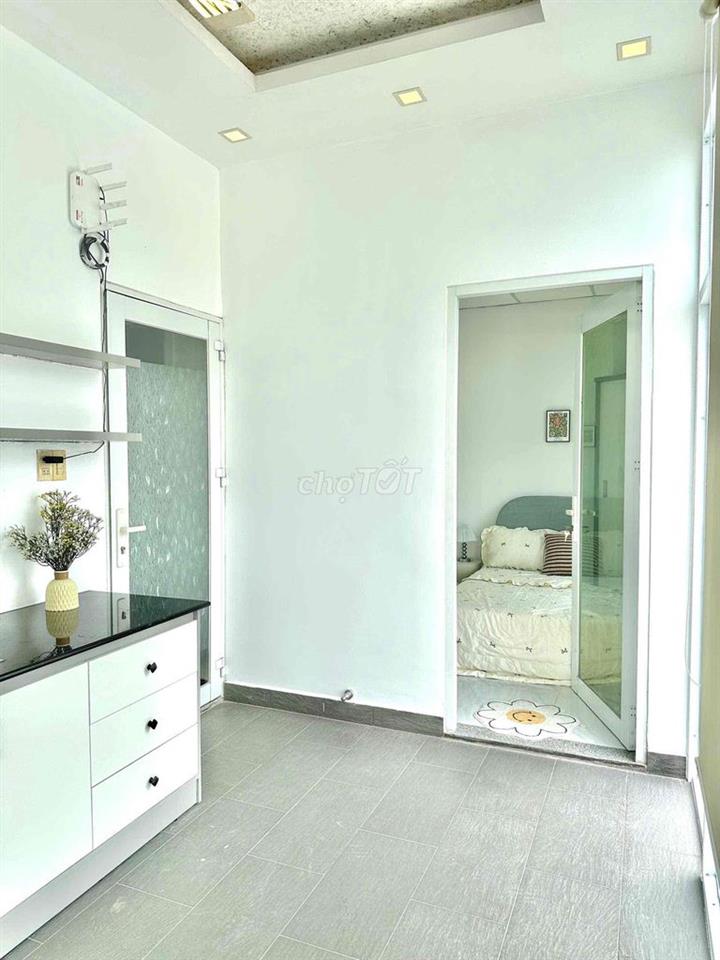 Phòng 1pn 1pk, ban công_diện tích 40m2_Hẻm 74 Trương Quốc Dung