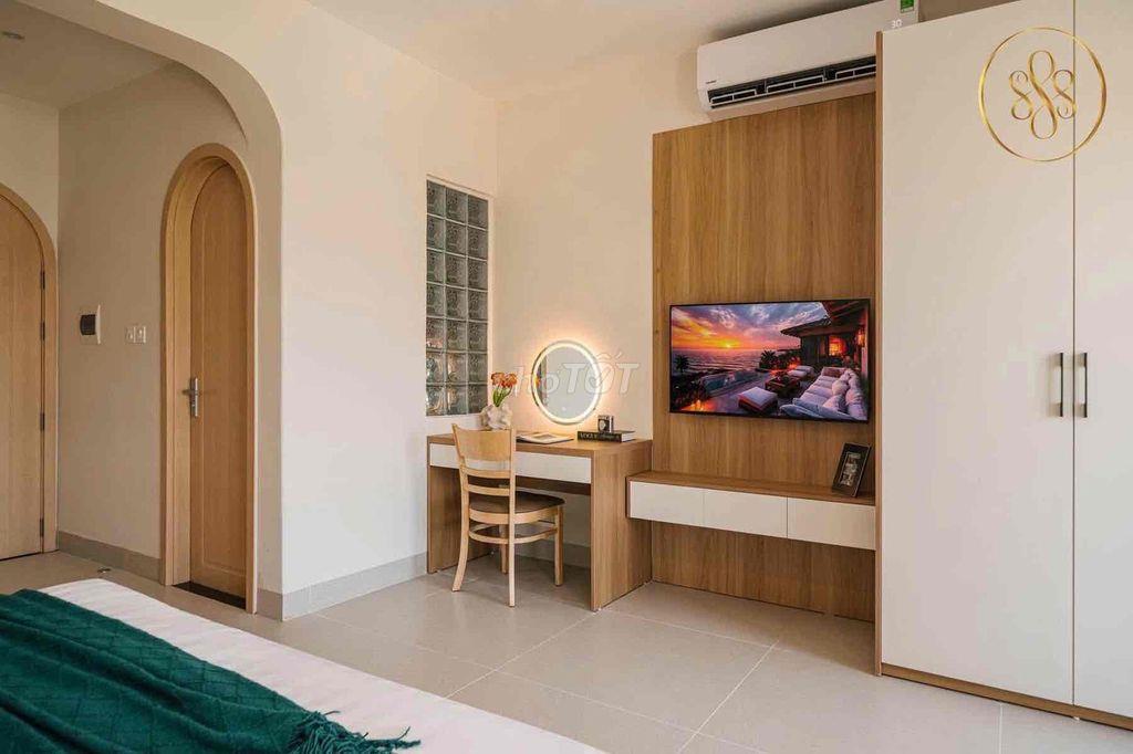 Phòng studio, ban công_diện tích 40m2_hẻm 1 Hoa Lan