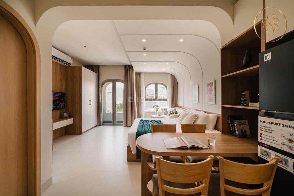 Phòng studio, ban công_diện tích 40m2_hẻm 1 Hoa Lan