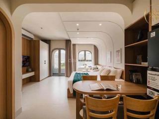 Phòng studio, ban công_diện tích 40m2_hẻm 1 Hoa Lan