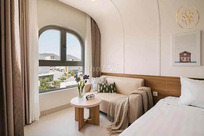 Phòng studio, ban công_diện tích 40m2_hẻm 1 Hoa Lan