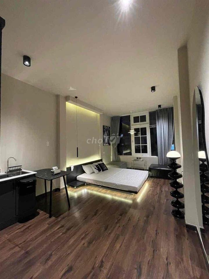 Phòng studio, cửa sổ lớn_diện tích 40m2_hẻm 202 Bà Hạt