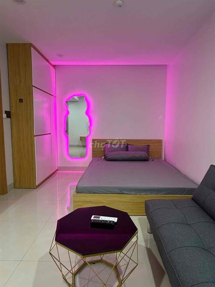 Phòng studio, cửa sổ trời_diện tích 35m2_hẻm 12 đào duy anh