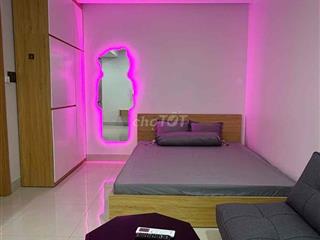 Phòng studio, cửa sổ trời_diện tích 35m2_hẻm 12 đào duy anh