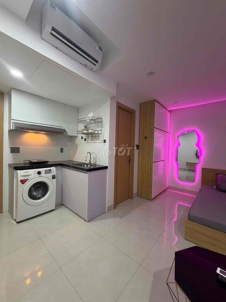 Phòng studio, cửa sổ trời_diện tích 35m2_hẻm 12 đào duy anh