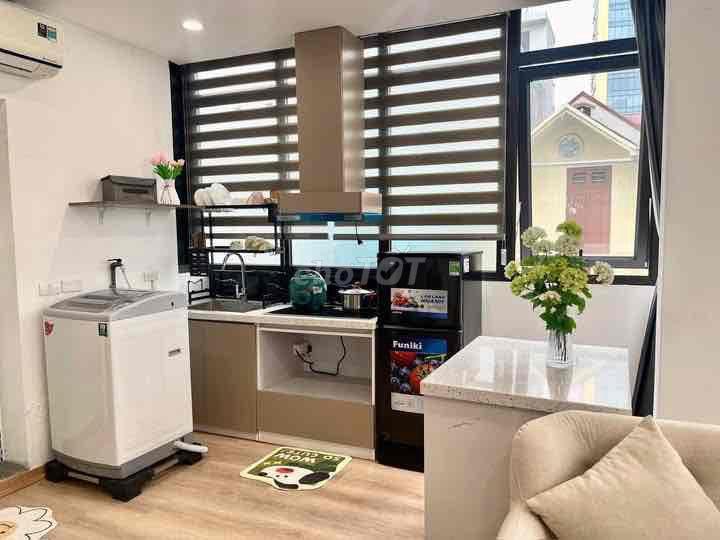 Phòng studio, cửa sổ trời_diện tích 40m2_hẻm 386 Lê Văn Sỹ
