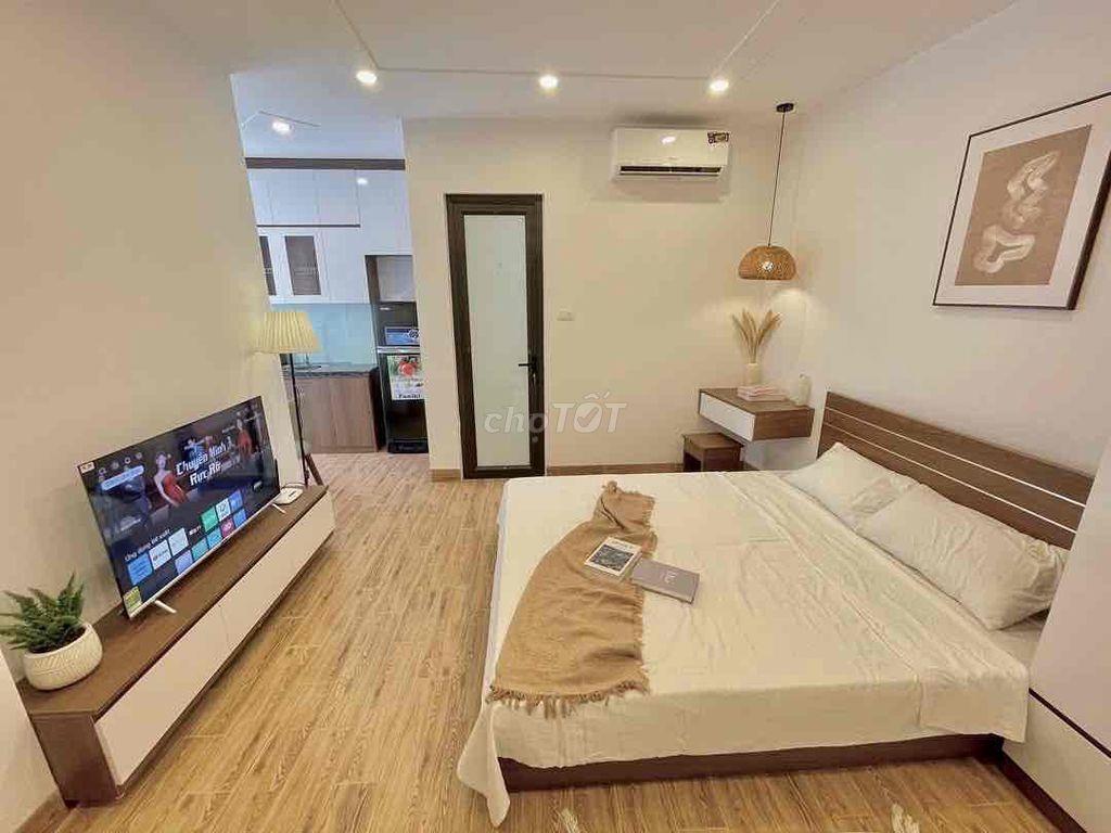 Phòng Studio, ban công_diện tích 40m2_Hoàng Văn Thụ