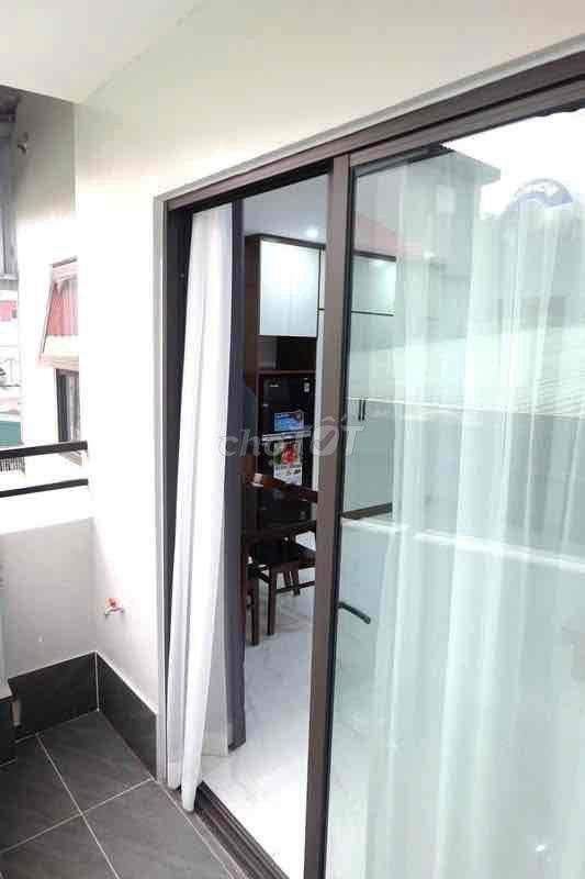phòng studio,ban công_diện tích 40m2_Hồ Văn Huê
