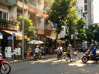 Cho thuê nhà ngay giao lộ Nguyễn Thái Bình - ký con, quận 1 