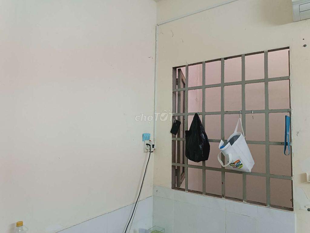 Tìm nam ở ghép phòng 25m² gần Bảy Hiền, Tân Bình