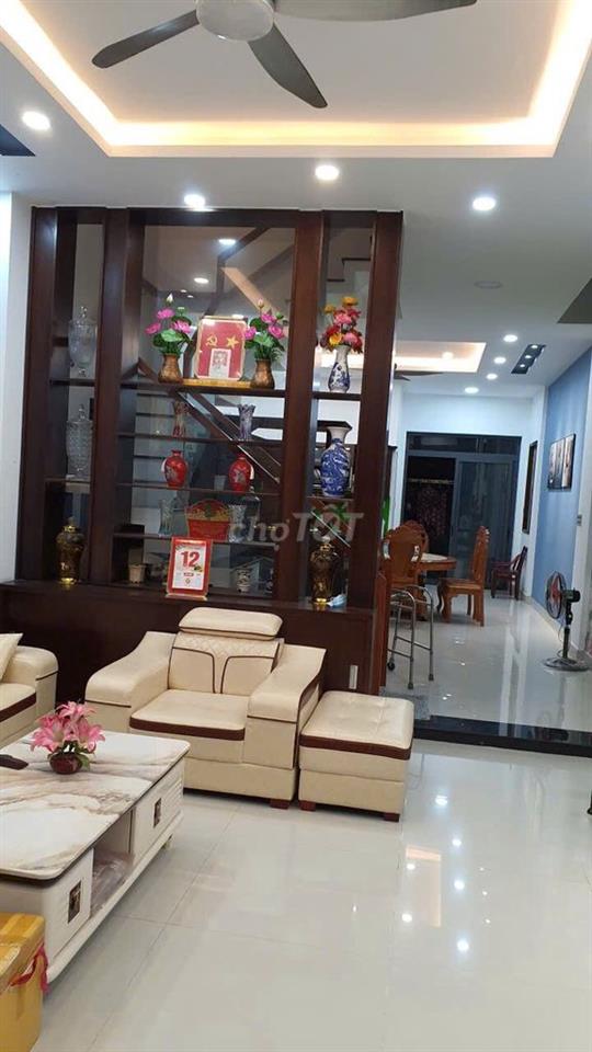 BIỆT THỰ CHÂU ÂU – 8.1 TỶ- 100M2 - KHU VÍP QUẬN 9 - HXT - 4 TẦNG - MỚI