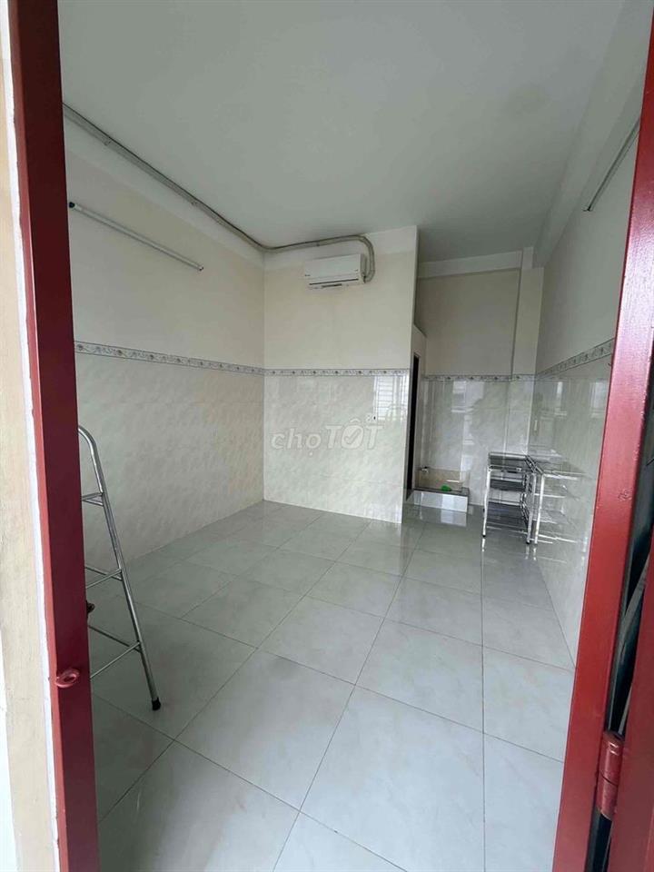 Phòng trọ Q12 có ban công