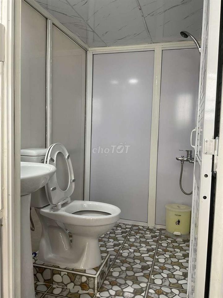 phòng đầy đủ nôi thất
