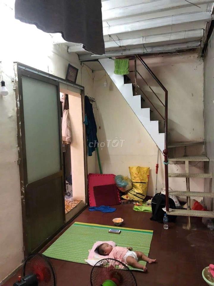 Cho thuê căn hộ tập thể A2 Văn Chương, Khâm Thiên