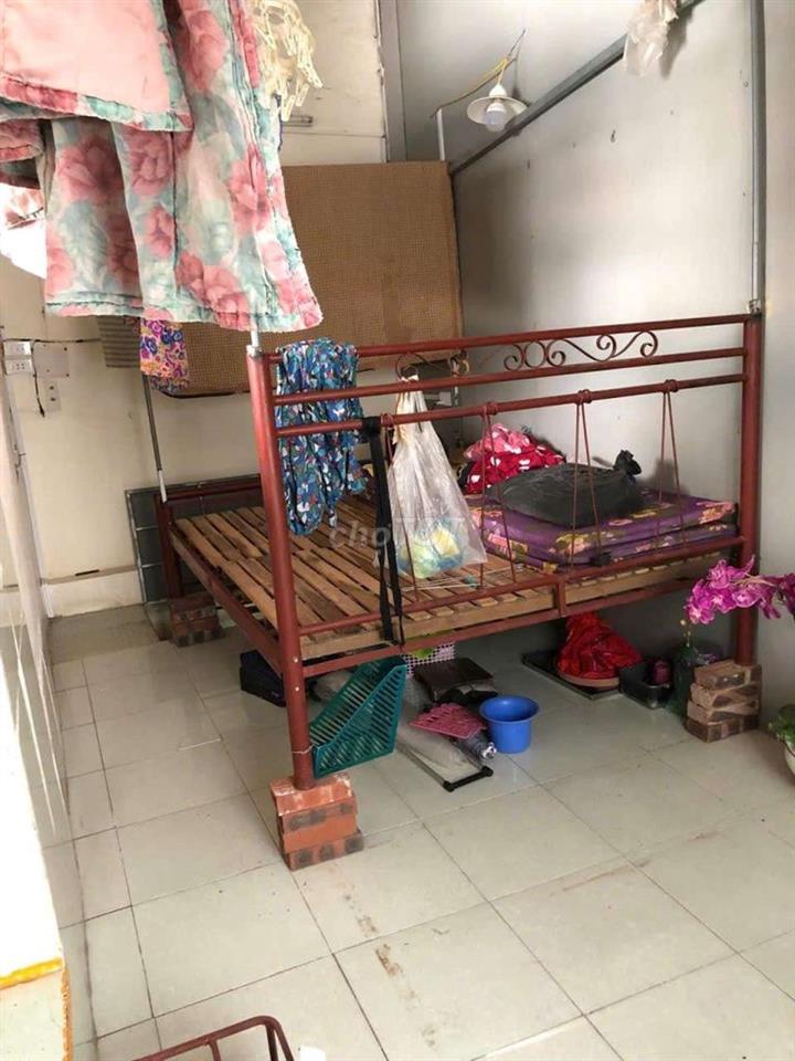 Cho thuê căn hộ tập thể A2 Văn Chương, Khâm Thiên