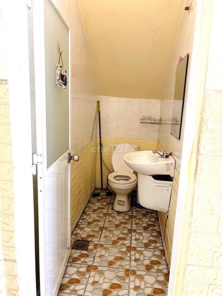 💥💥CHO THUÊ MẶT TIỀN ĐÔI, VỊ TRÍ ĐẮT ĐỊA QUẬN TÂN BÌNH ( 8 x 7.5m ) - T