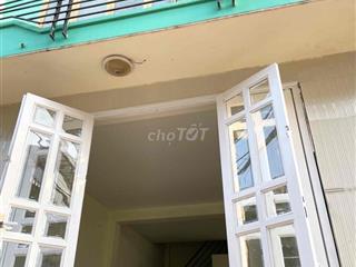 nhà trống dọn vào ỏ trong ngày