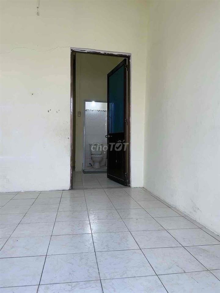 nhà trống dọn vào ỏ trong ngày
