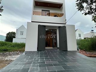 nhà phố riêng lẻ