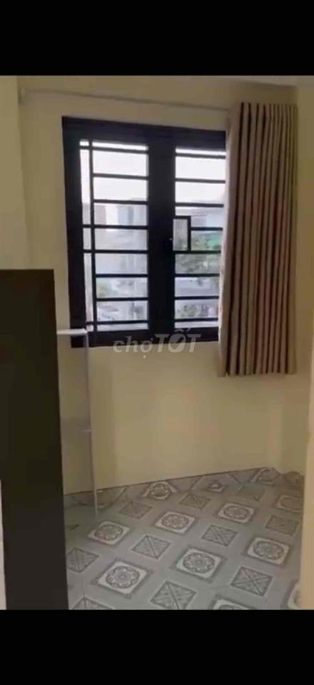 cho thuê phòng cửa sổ ngay bờ kè