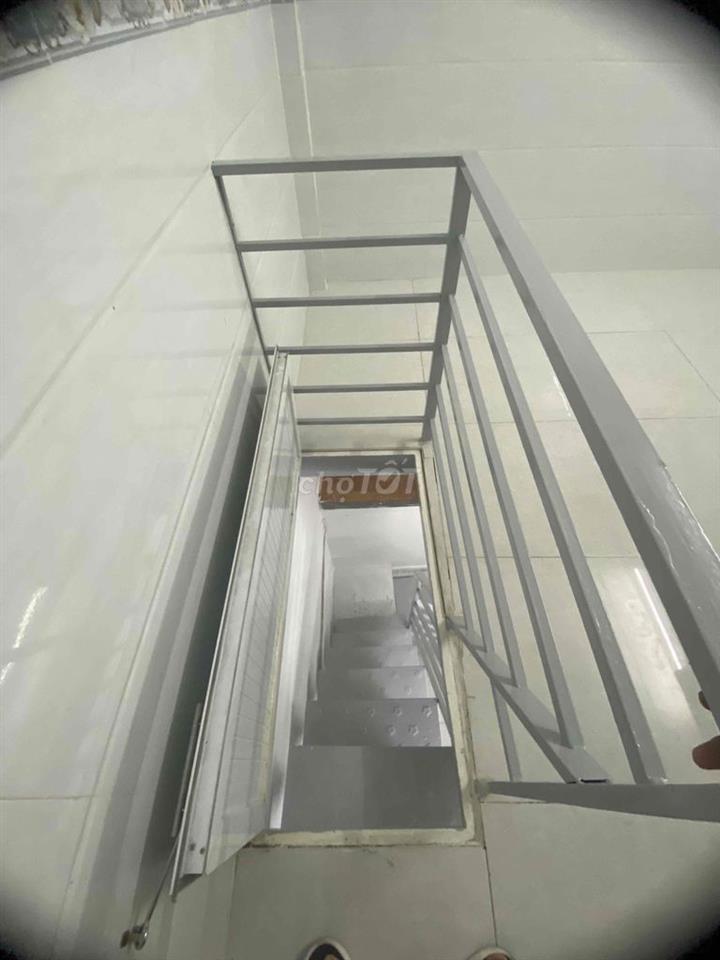 Nhà cho thuê lâu dài hẽm 88 Nguyễn khoái P2 Quận 4