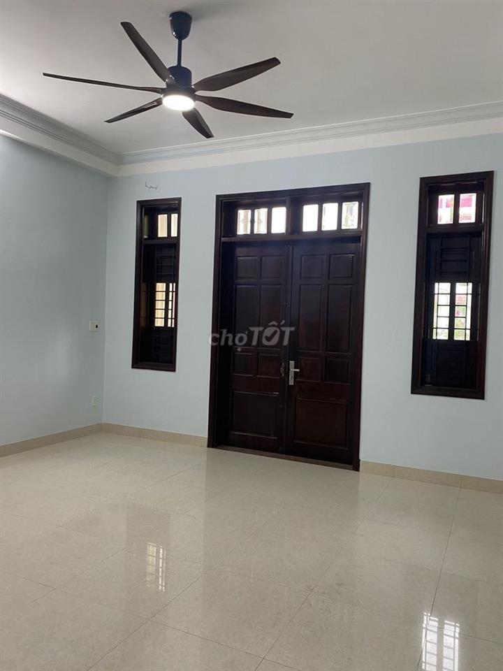 BÁN NHÀ 3 TẦNG 100M2 NGAY BẾN XE TRUNG TÂM TP ĐÀ NẴNG