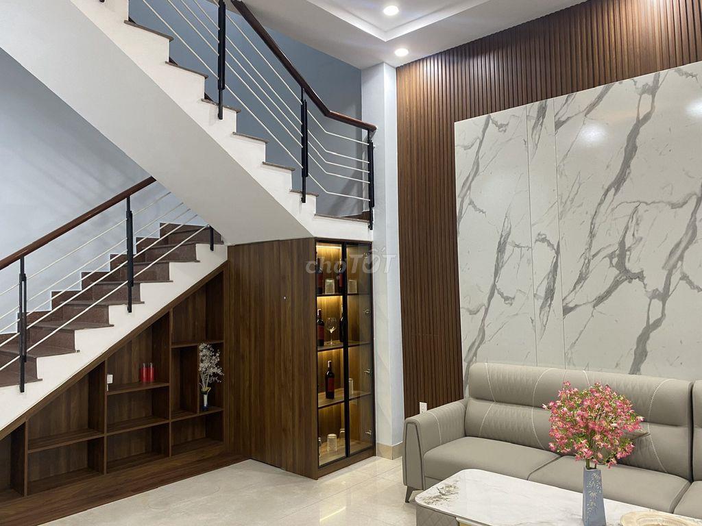 BÁN NHÀ 3 TẦNG 100M2 NGAY BẾN XE TRUNG TÂM TP ĐÀ NẴNG