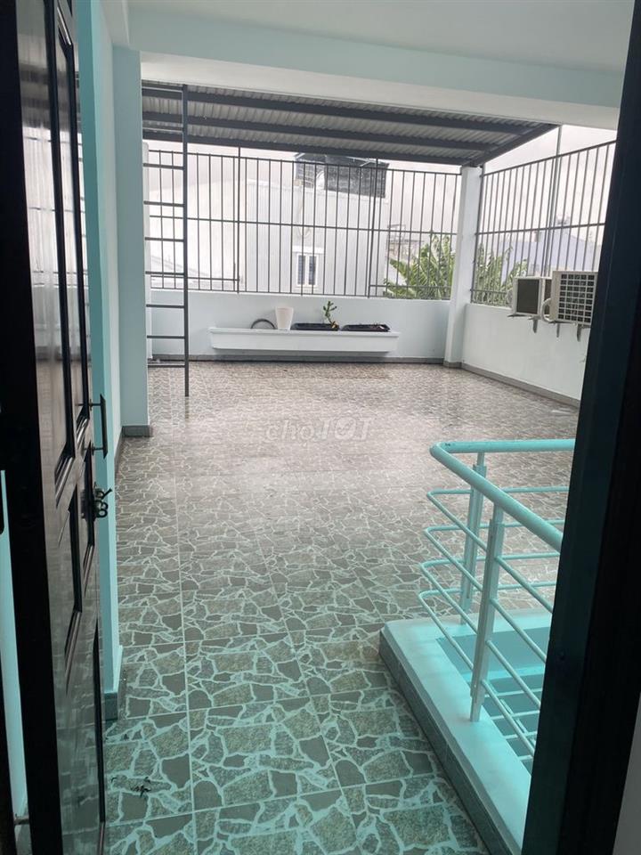 BÁN NHÀ 3 TẦNG 100M2 NGAY BẾN XE TRUNG TÂM TP ĐÀ NẴNG