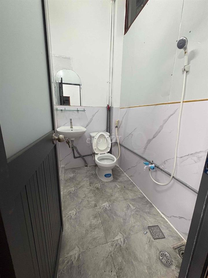 Cho thuê phòng cửa sổ thoáng mát, FREE giữ xe, máy giặt chung