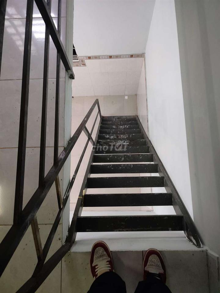 Cho thuê phòng trọ 1 trệt 1 gác full