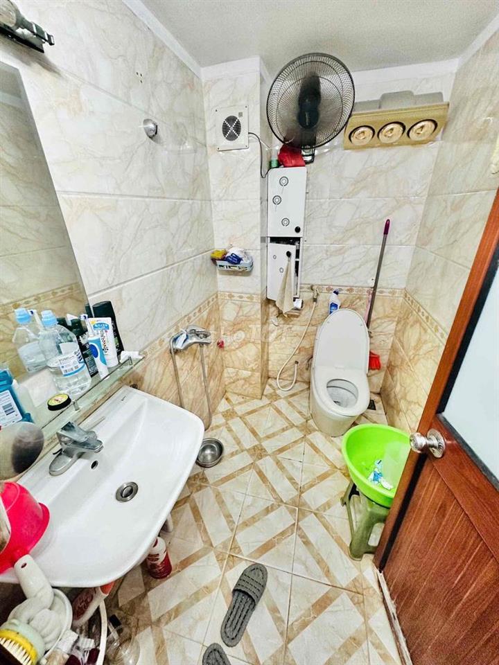 Bán nhà mặt tiền đường Phú Diễn cạnh Đại học Tài nguyên Môi trường