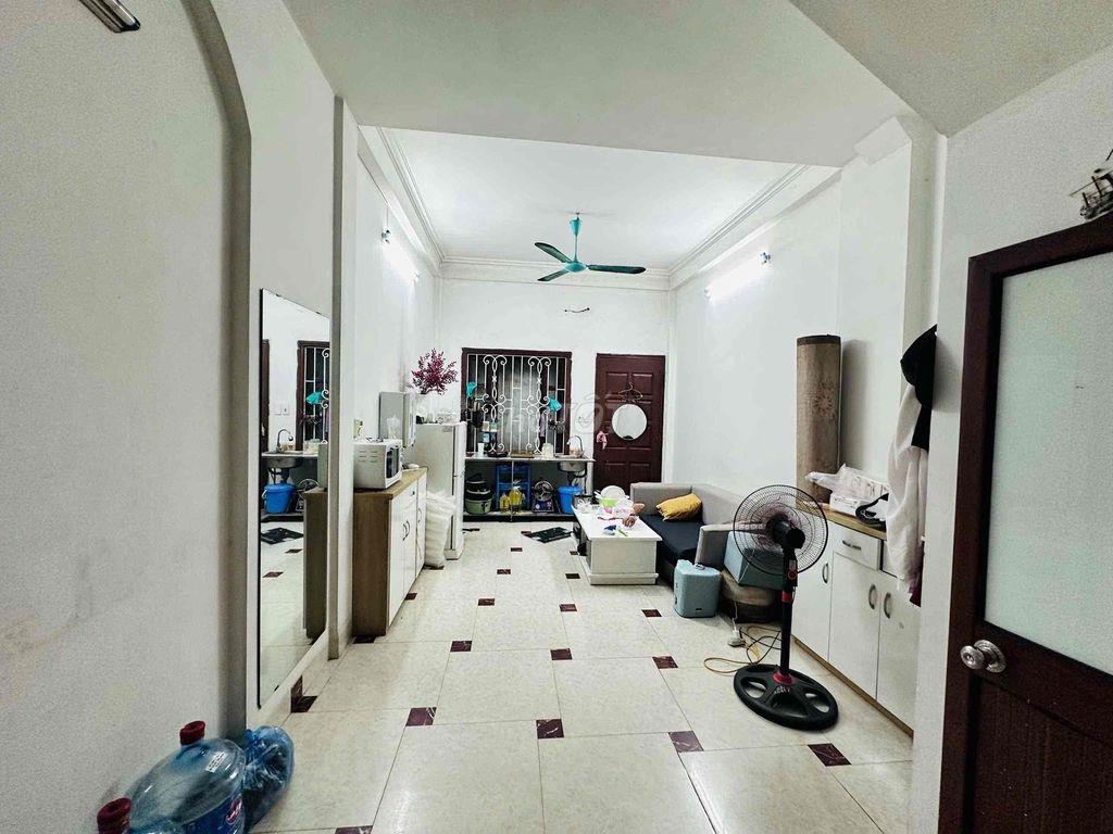 Bán nhà mặt tiền đường Phú Diễn cạnh Đại học Tài nguyên Môi trường