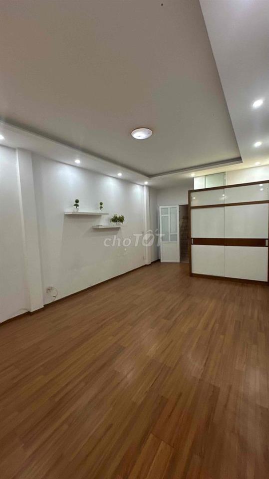 Chính chủ cần cho thuê nhà thứ 2 trong ngõ rộng 45 Đinh Tiên Hoàng