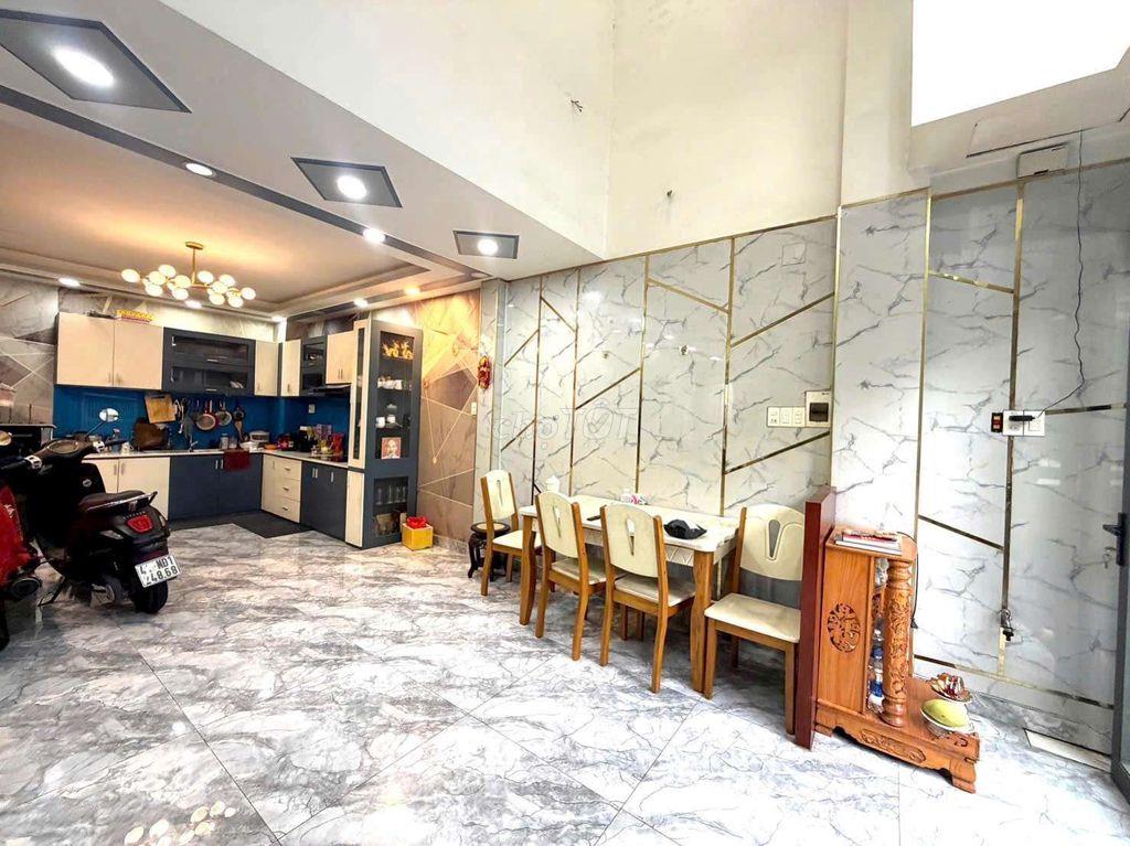 cho thuê nhà ngang 7m 5 tấm Nguyễn Văn Luông
