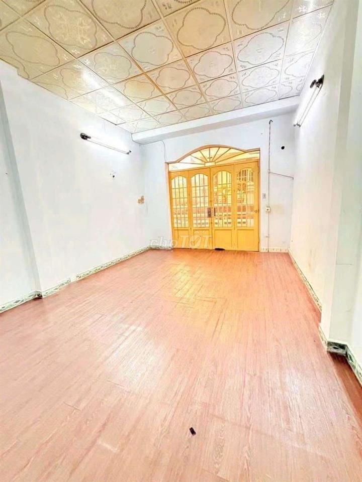 Cho thuê nhà mặt tiền nội bộ CXPL D Q6