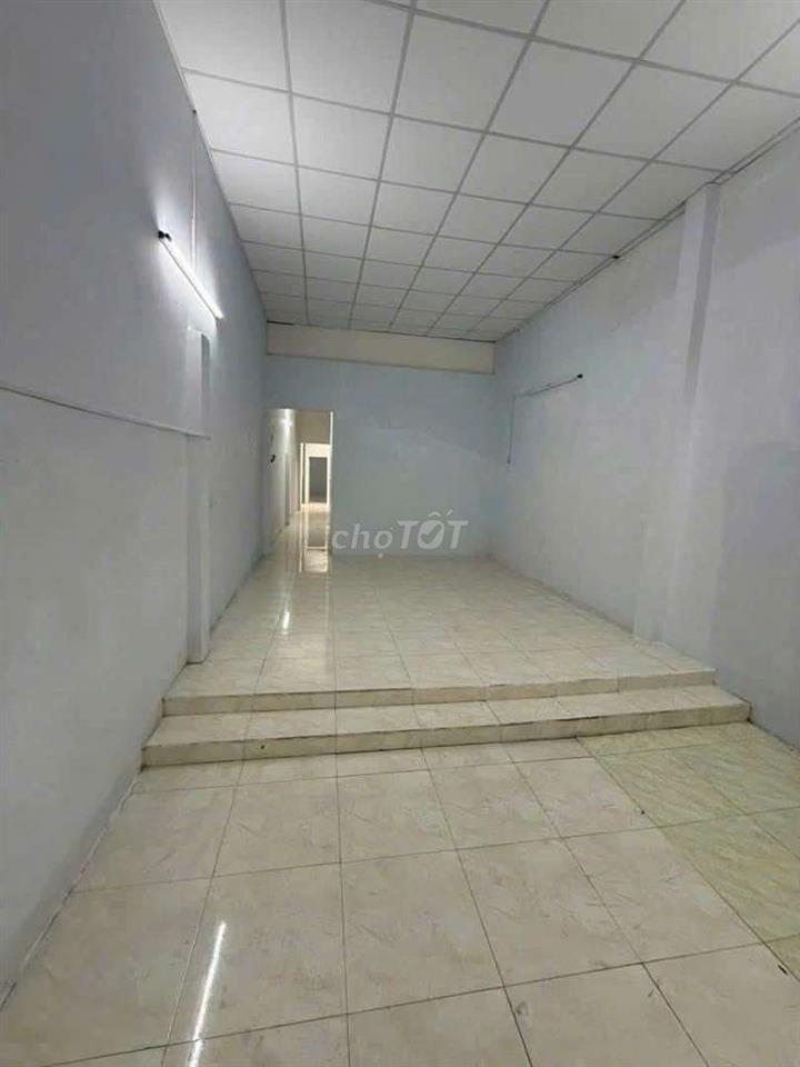 cho thuê nhà 3pn diện tích to hẻm 3m Lý Chiêu Hoang