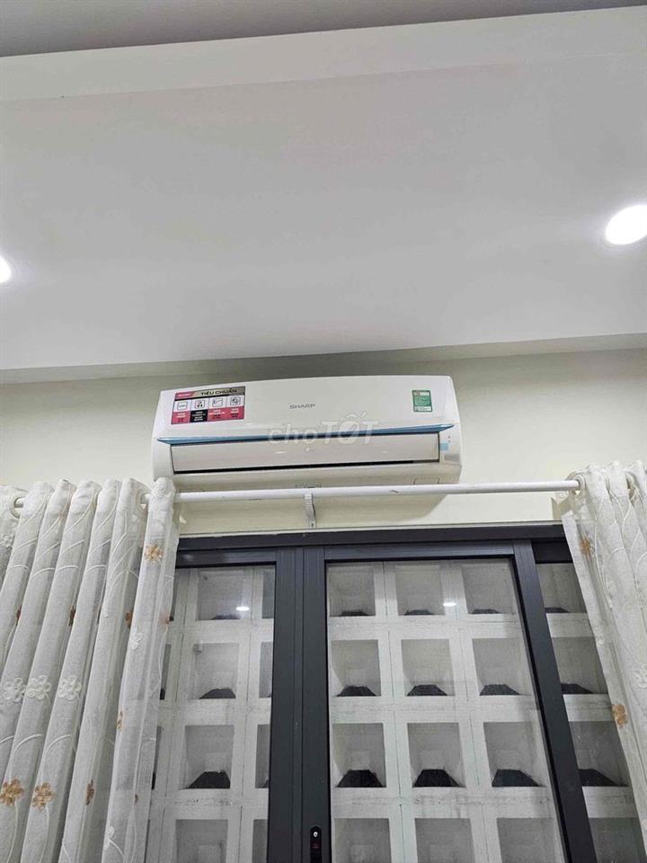 Cho sinh viên thuê CHDV có trang bị sẵn giường, tủ áo, máy lạnh
