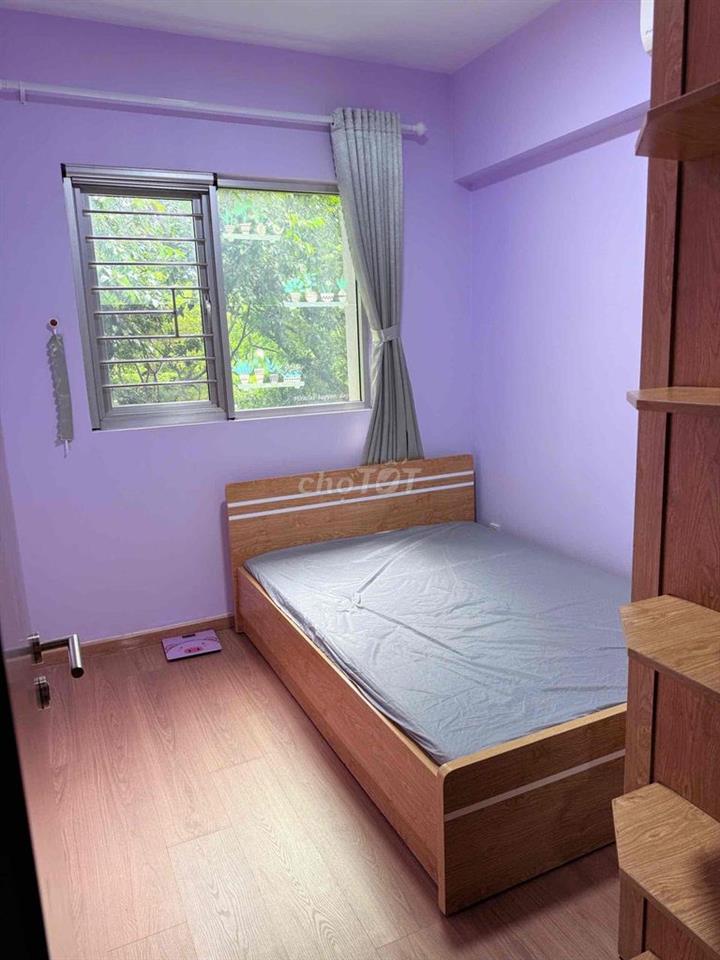 Cần bán căn hộ chung cư Ruby-Celadon City