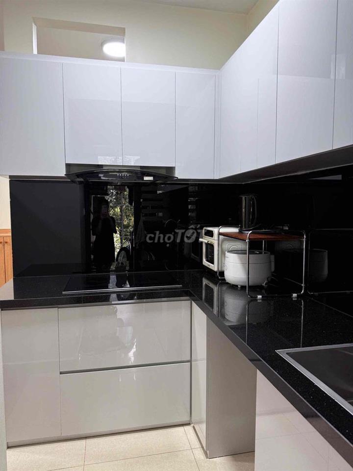 Cần bán căn hộ chung cư Ruby-Celadon City