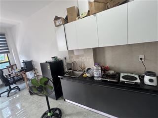 Nhượng lại hđ còn 2 tháng, ở lâu dài thì gia hạn tiếp