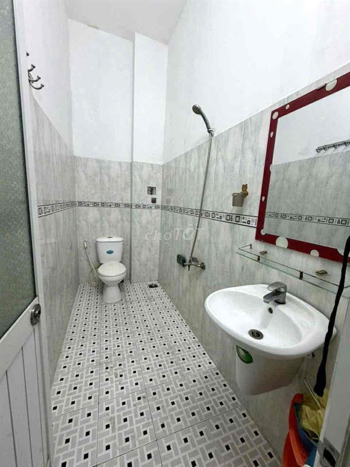 Cho thuê nhà Gần chợ Bà Điểm. chợ Đại Hải