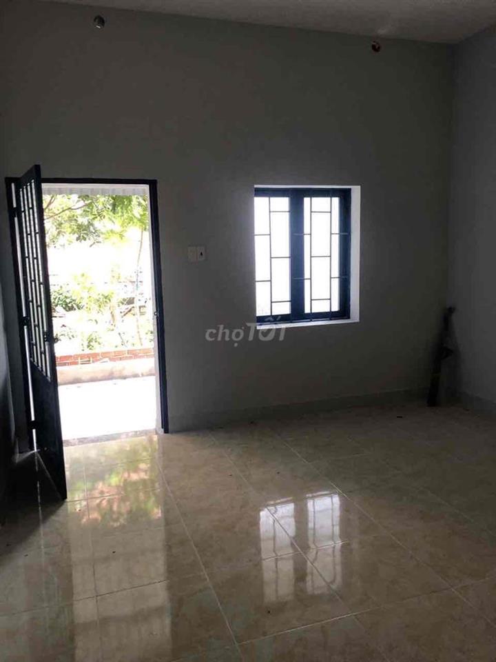 cho thuê nhà trọ sân vườn ngay chợ phú xuân
